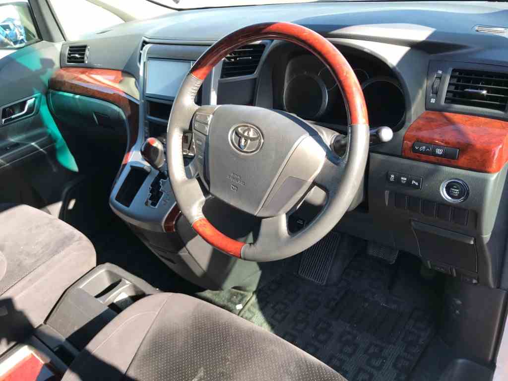 Toyota Alphard 240G 2008